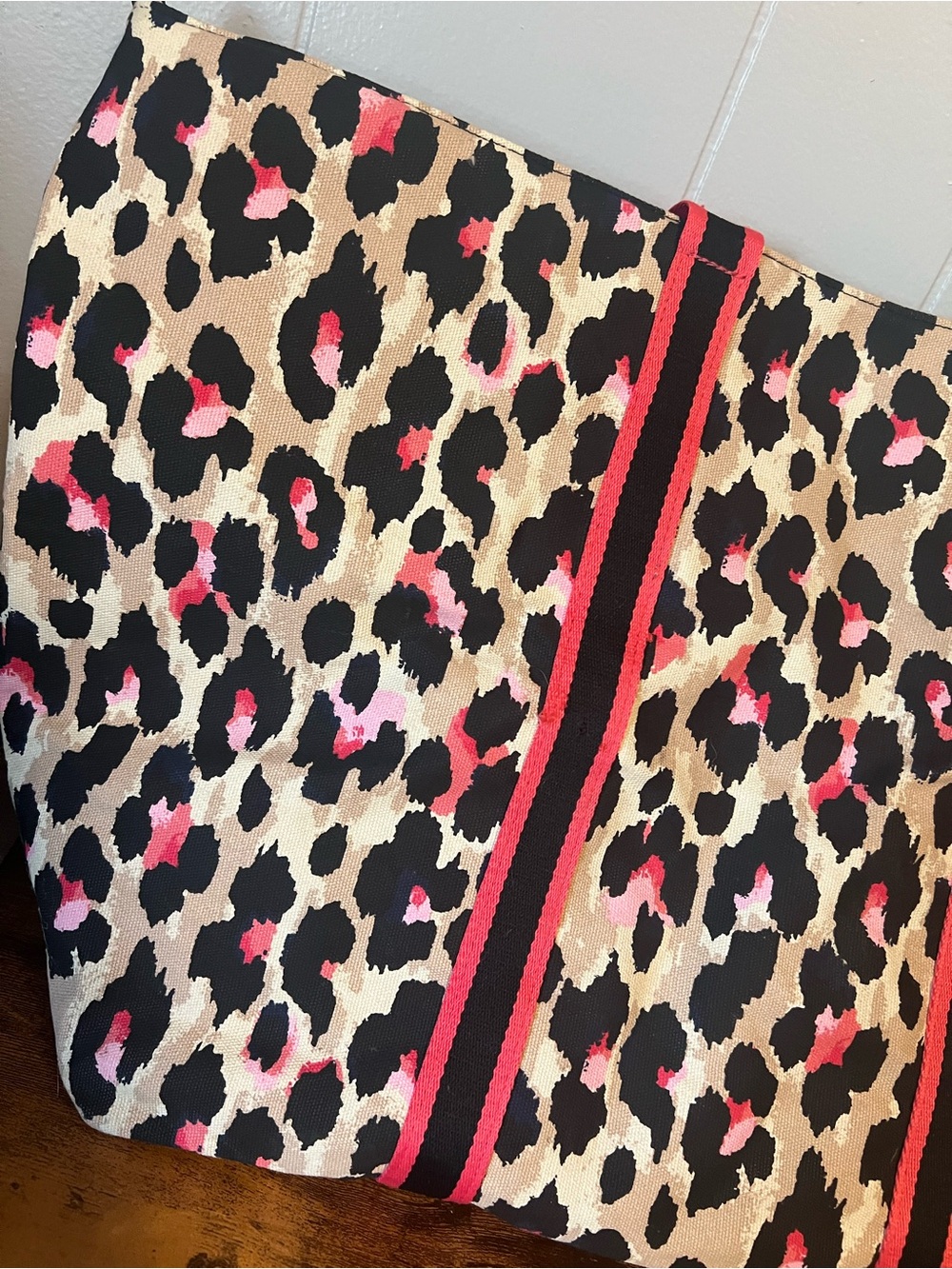 Victorias Secret Large Pink Leopard Overnight Duffle Weekender Travel Tote Bag - Picture 9 of 16